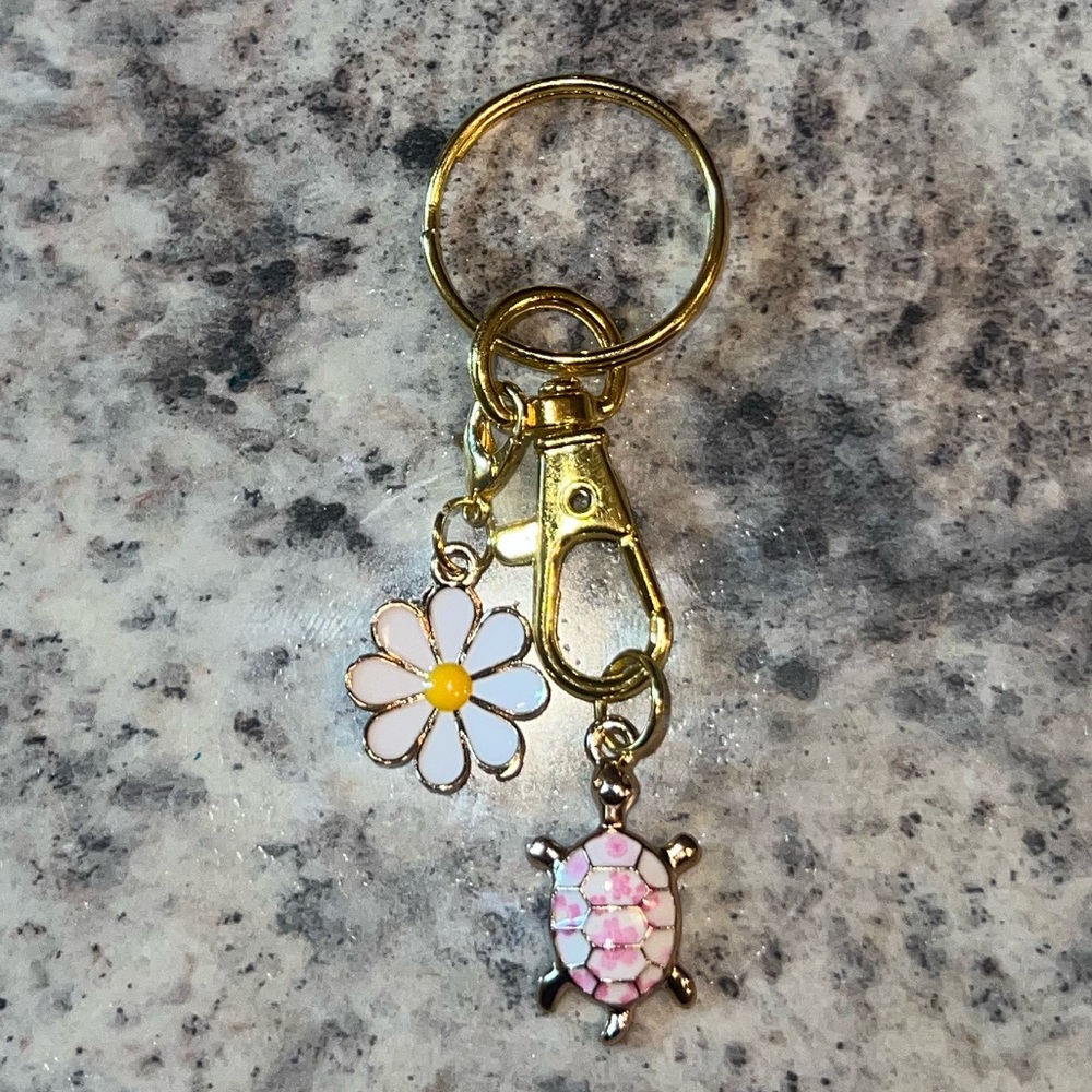 BRAND NEW White & Pink Turtle Floral Keychain